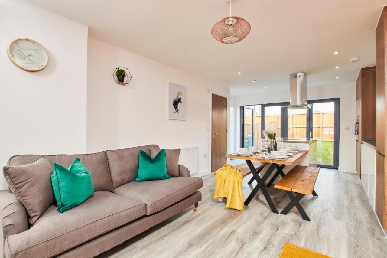 Beaut 5 Bed House W Parking Villa Manchester Exteriör bild