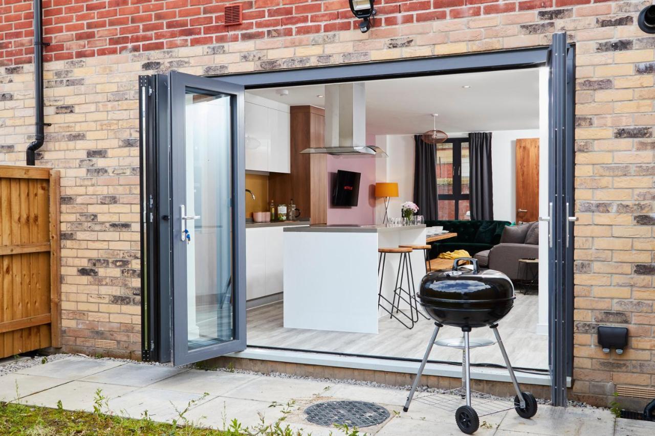 Beaut 5 Bed House W Parking Villa Manchester Exteriör bild